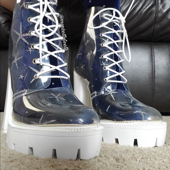 Women Blue Velvet Stars Socks - Picture 2 of 5